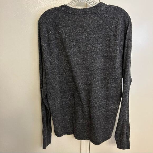 GAP Men's Dark Gray Long Sleeve Henley Shirt Three Button Size L - Picture 5 of 5